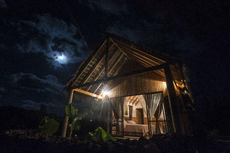 Pacific Bungalows Ханга-Роа Экстерьер фото